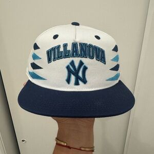 New York Yankees Villanova Alumni SnapBack - Navy and White